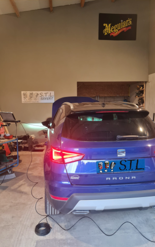 3FBD3A0F-664D-4A90-9779-4A8BF96CDD2C