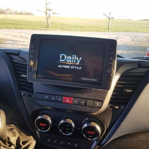 8DA9E9E0-73A6-4476-BB50-0CC85A494584