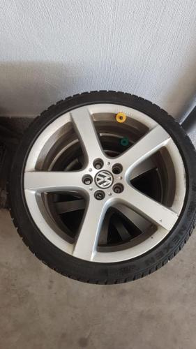 E2740578-3650-4232-A89C-168EB69E5119